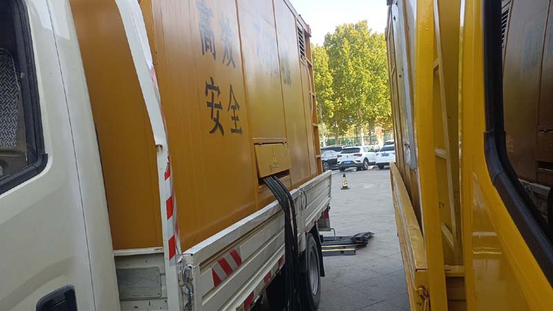 牟平如何判断柴油发电机组和UPS电源的切换时间是否符合要求？